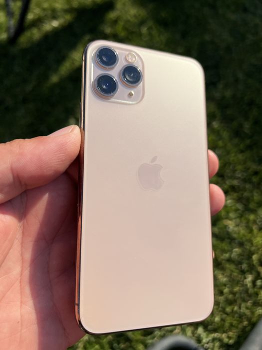 Carcasa iPhone 11 Pro Gold