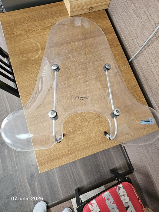 Vand parbriz original PIAGGIO