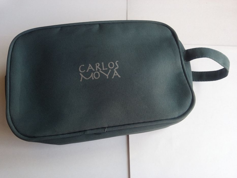 Несесер Carlos Moya