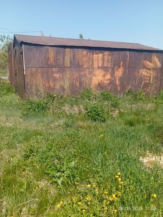 Здравствуйте.Продам гараж.
