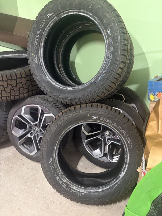 Гуми PIRELLI  Scorpio 275/55R20 All terrain plus Чисто нови