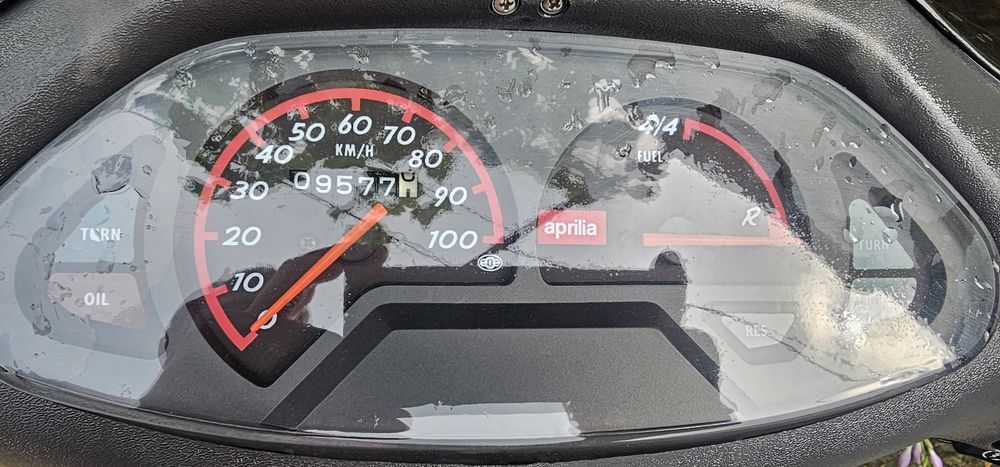Vand scuter 49cc APRILIA SR 50