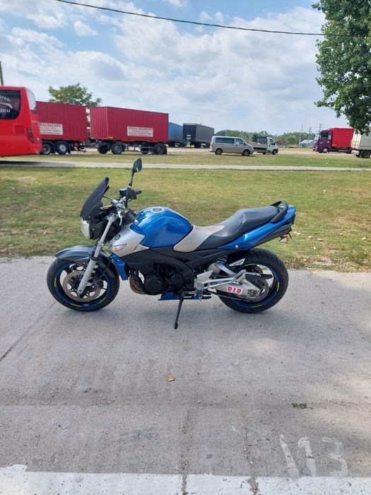 Vând Suzuki Gsr600
