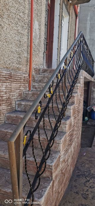 Огради, врати, парапети