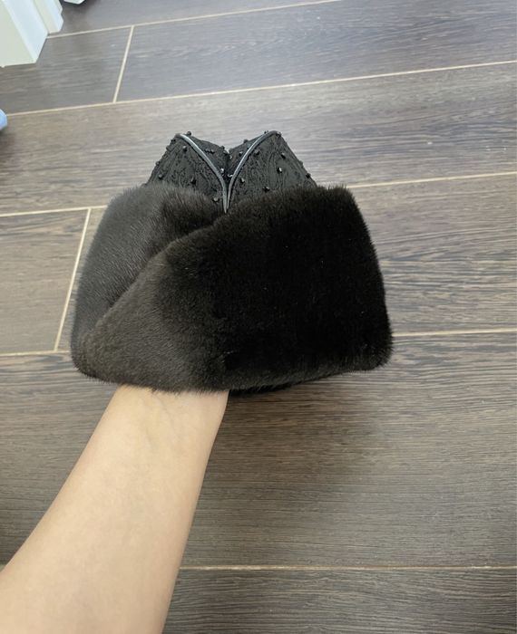 Продам норковую шапку (пилотку)