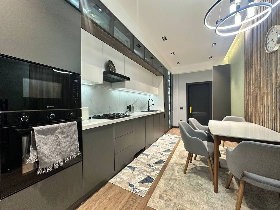 Продается 3х ком квартира, ЖК Sultaniya, ор-р: ул. Боткина, 102м²