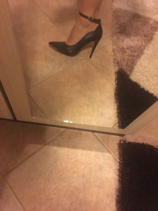 Красиви обувки естествена кожа