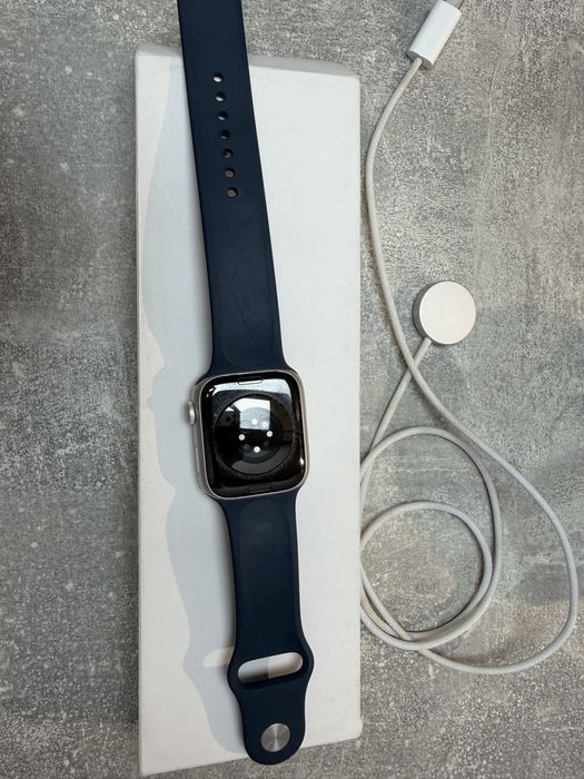 Продам Apple Watch Series 9