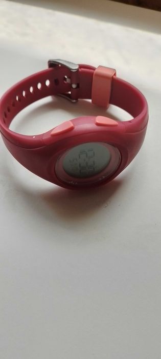 Ceas de dama, rezistent la apa.