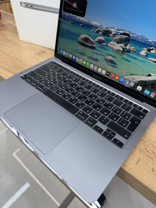MacBook Air M1 8/256 gb | iStatus