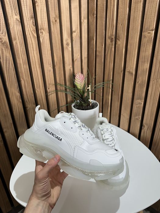 Balenciaga Triple S White size 40