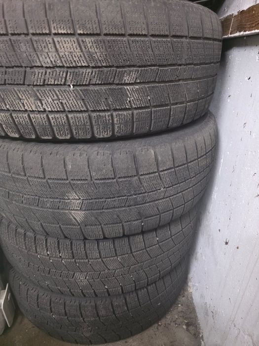 Продам шины на Прадо 150