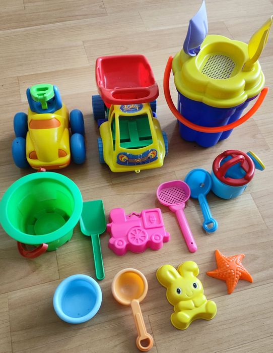 Игрушки продам за  все 2000