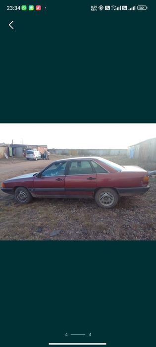 Автомобиль Ауди 100