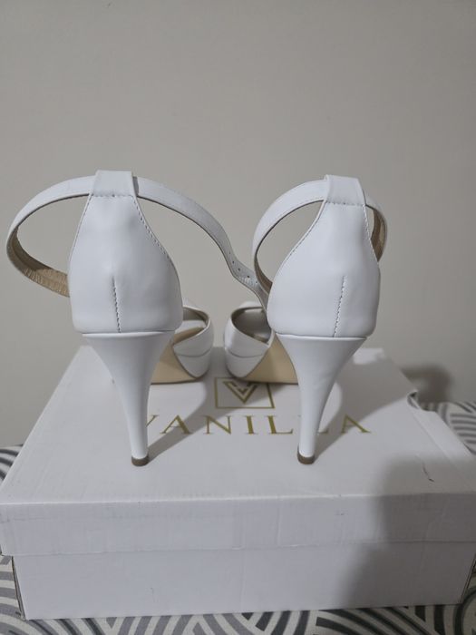 Sandale mireasa din piele