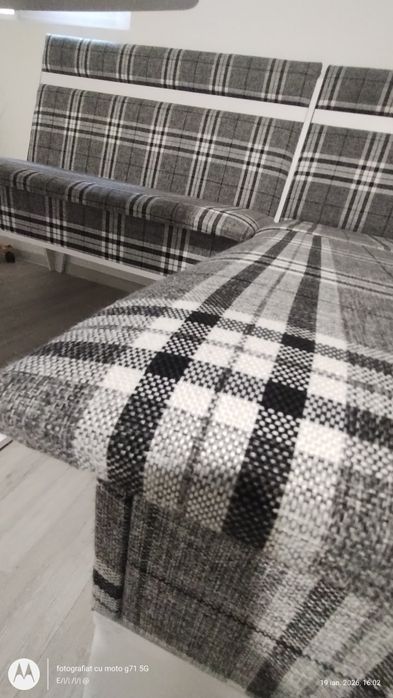 Set bucătărie/ masă/ 2 scaune / bancă colțar