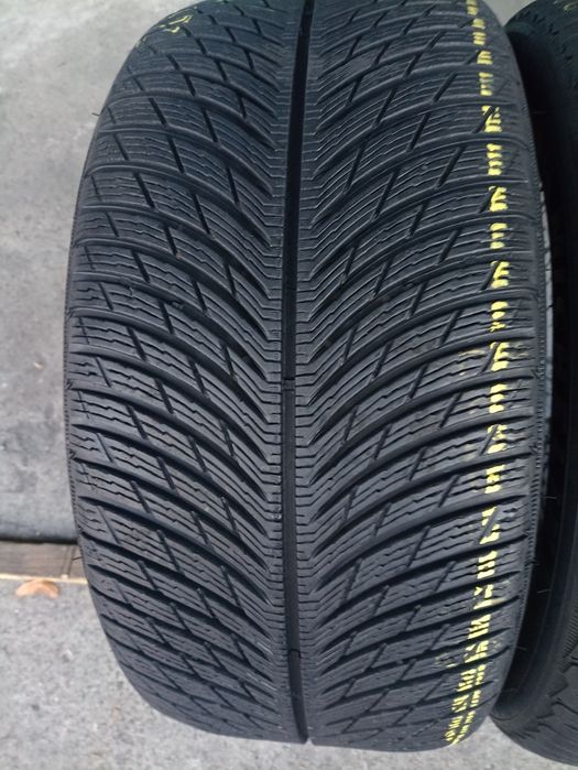 2 anvelope de iarna ca si noi Michelin 265/40 R19 dot 0523