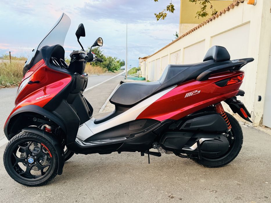 Piaggio mp3, piaggio 3 roti, mp3 400cc hpe, scuter conduci cu B