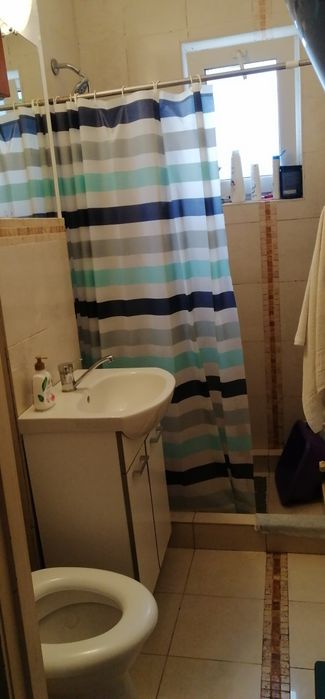 Vand apartament 3 camere semidecomandat