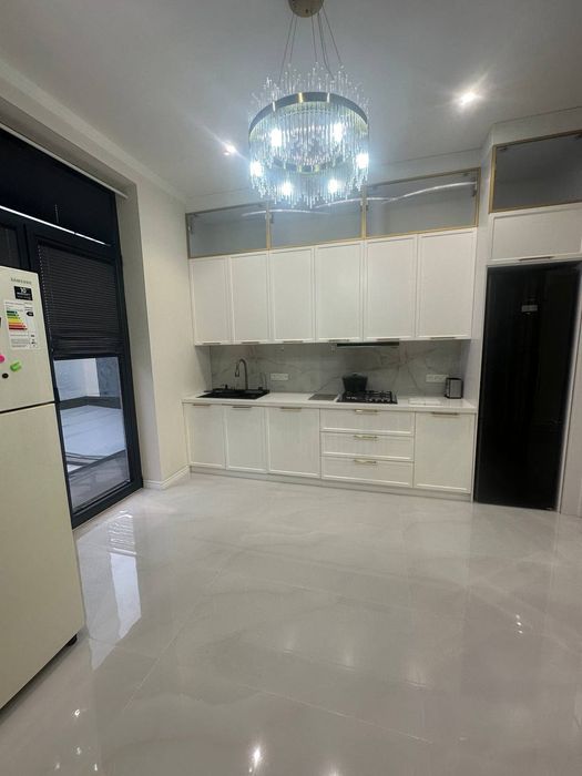 Амир Тимур махаля сдается в аренду евро ховли дом 6 комнат 3 санузла н