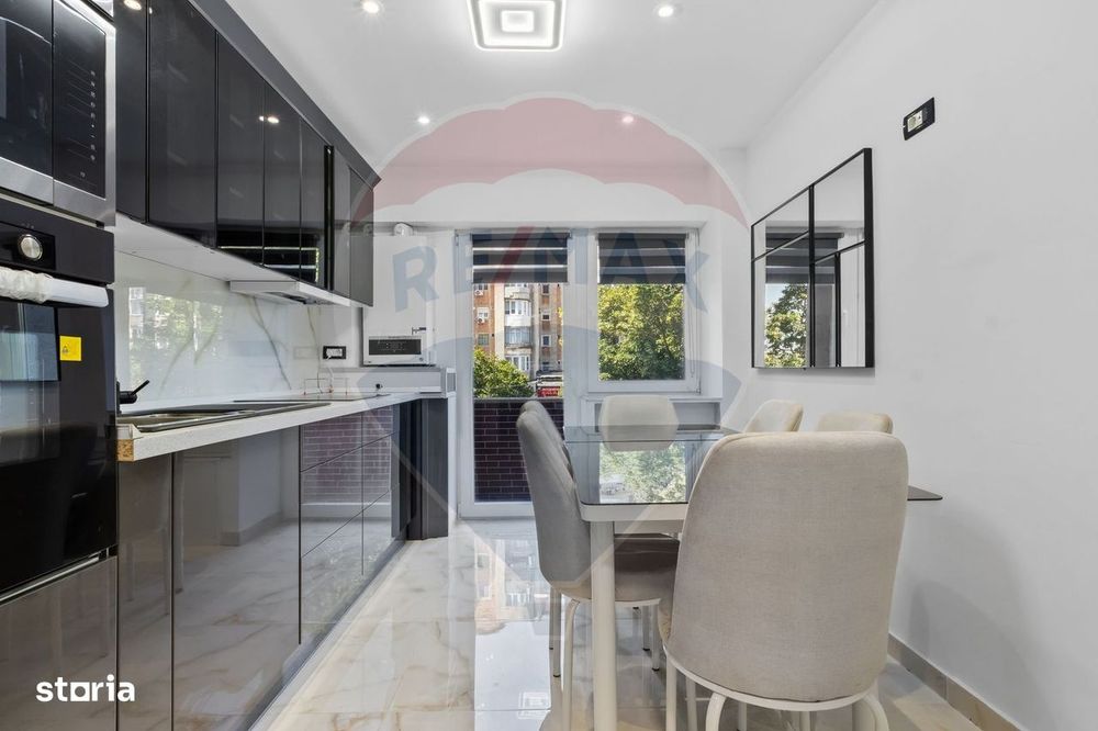 Apartament modern cu 3 camere de închiriat - zona Băncilor