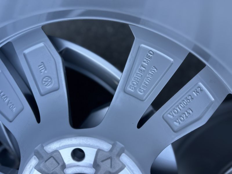 18цола Vw Фолксваген Volkswagen Оригинални 4бр