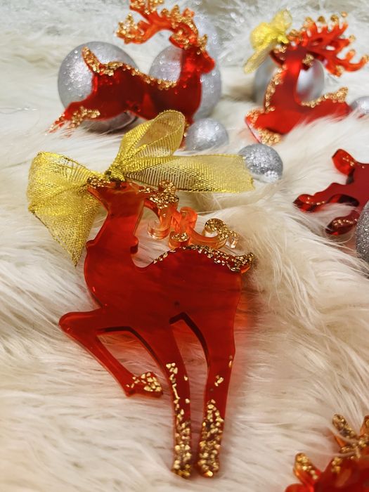 Ръчно изработени коледни играчки