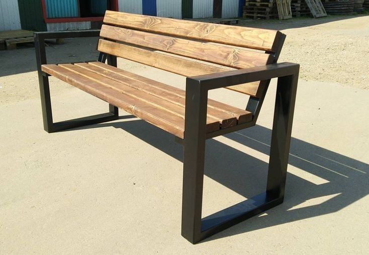 Градински мебели от дървен масив и желязо (маси, пейки, кресла)