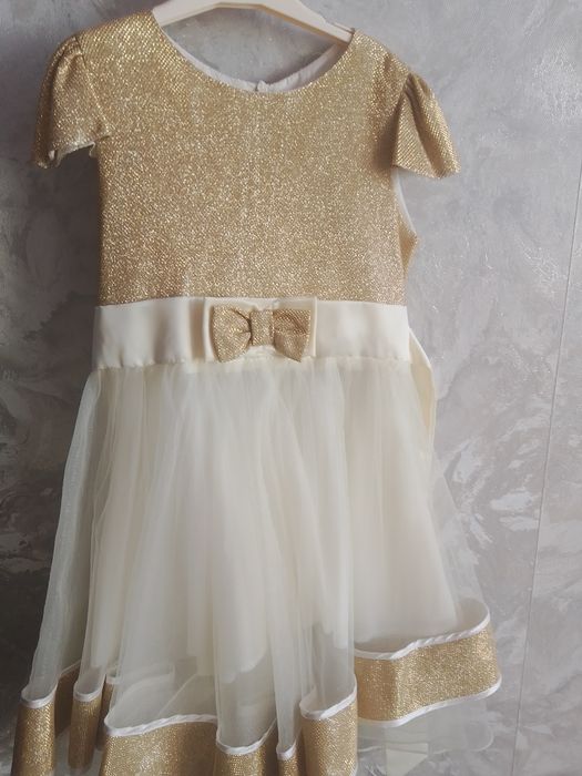 Платье блестящее