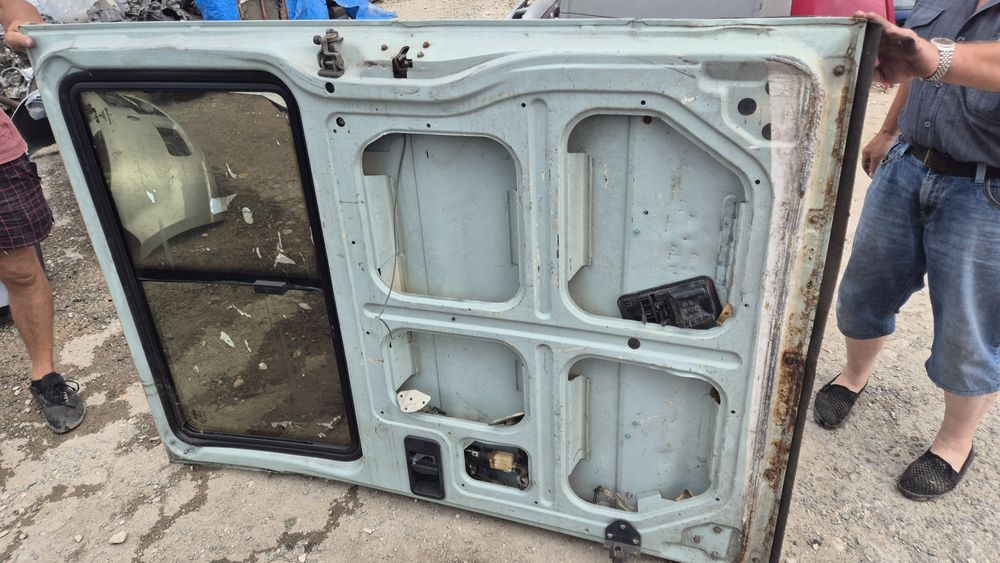 Врати за Ивеко Дейли 2000- 2008г