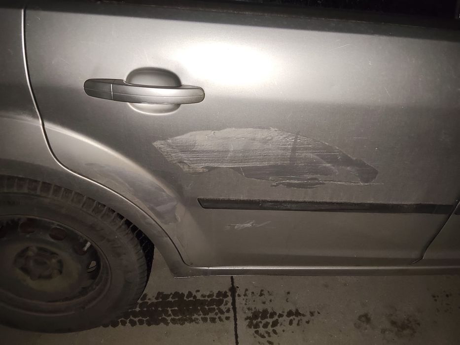 Kit reparare zgarieturi auto