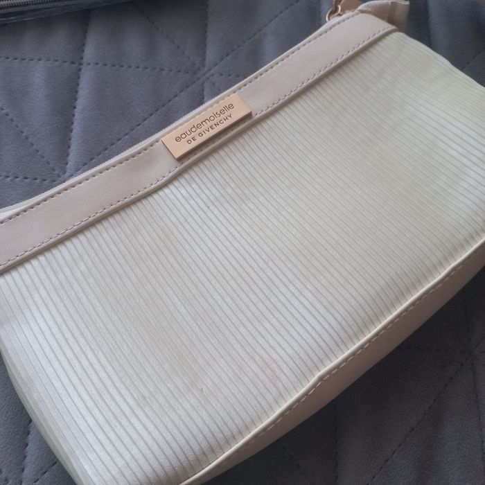 GIVENCHY мини чантички