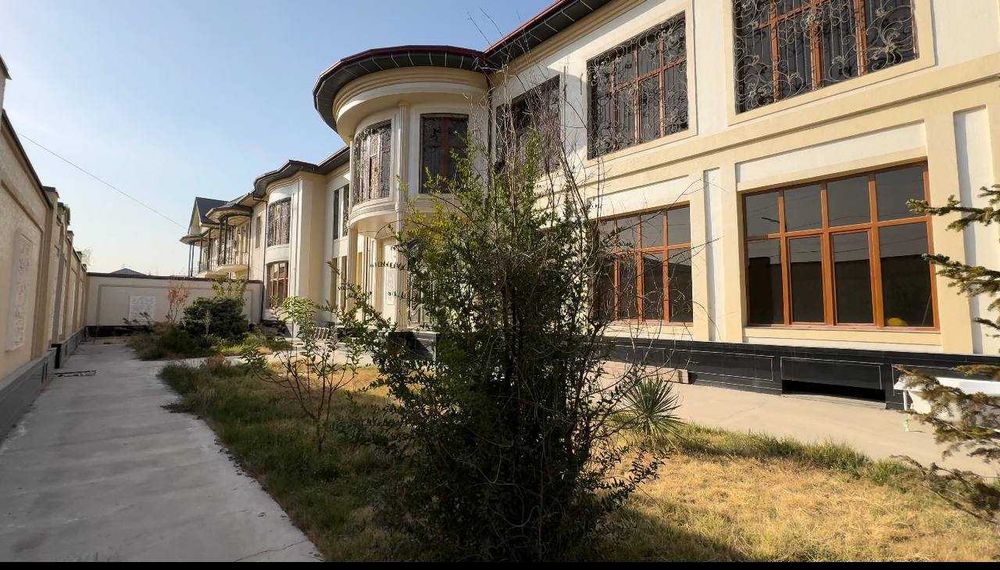 Ховли турар жой биноси