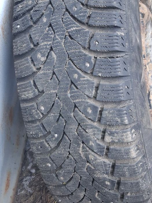 Продам зимние шины