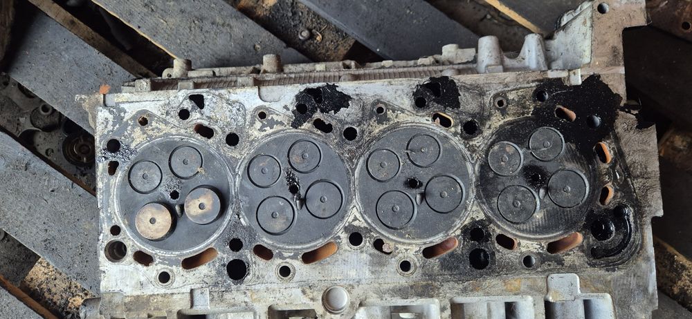 Глава за форд транзит 2.4 д