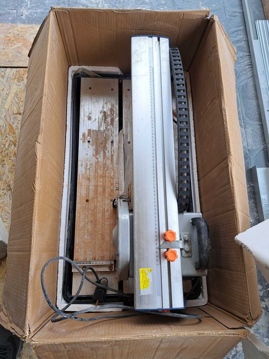 Masina de taiat gresie,faianta,granit,marmura,piatra Dexter