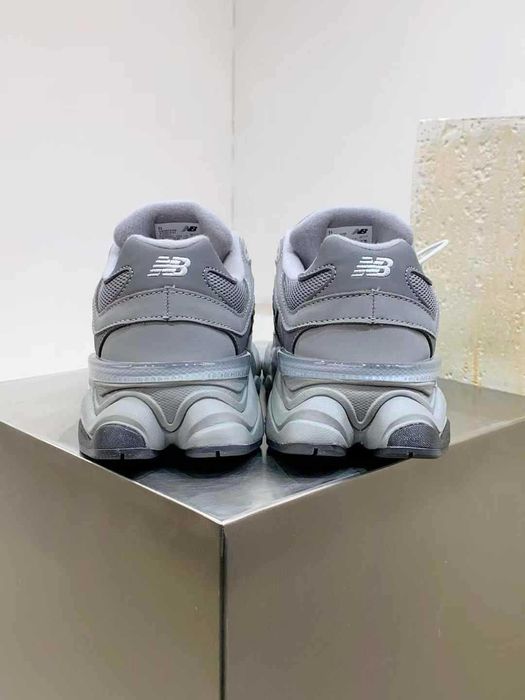 Нови дамски маратонки New Balance 9060 shadow gray