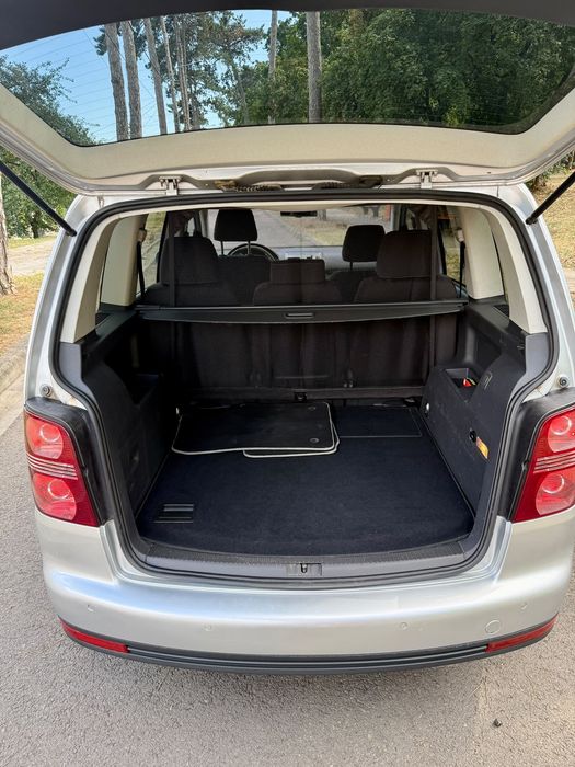 Vând vw touran united