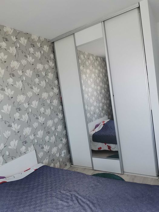 inchiriez apartament cu 2 camere, bloc nou, zona Auchan Iris