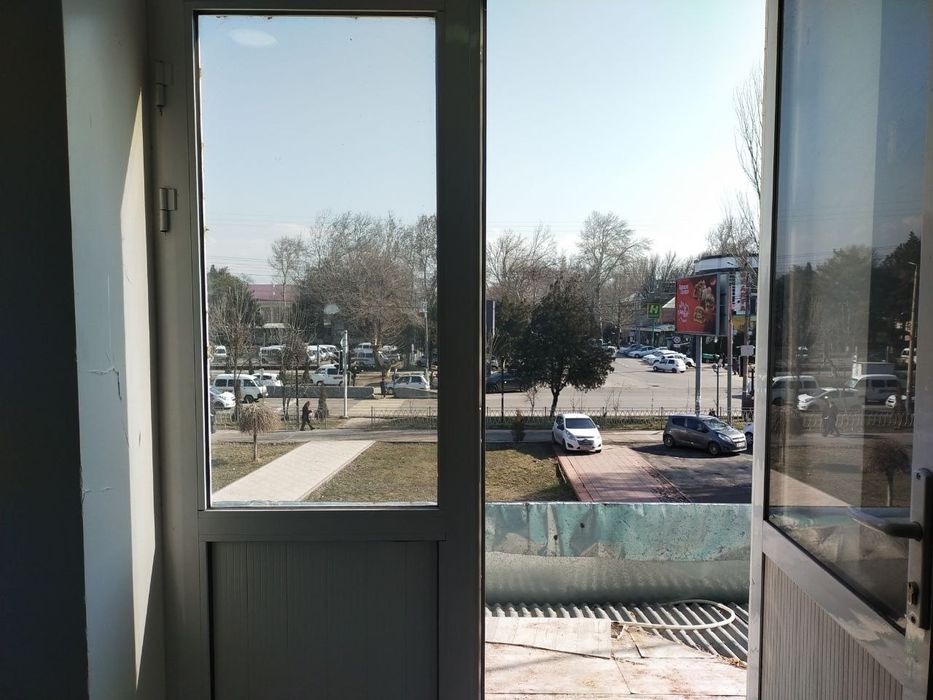 Продаётся однокомнатная кв. (Можно под офис)