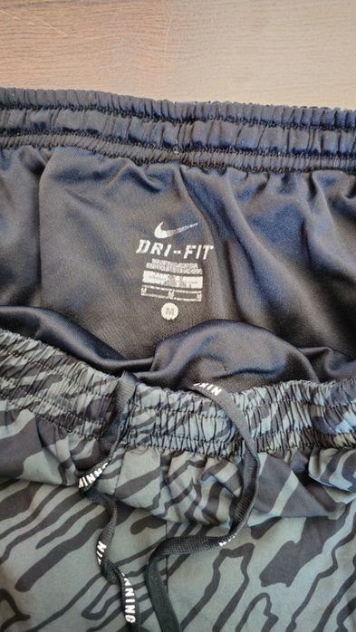 Шорти Nike , серия Running