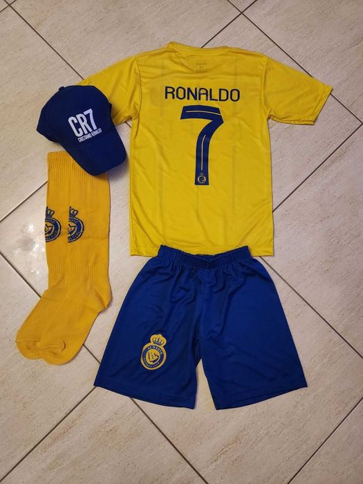 Жълт Екип  + Шапка Роналдо Ал Насър 2024 CR7 RONALDO