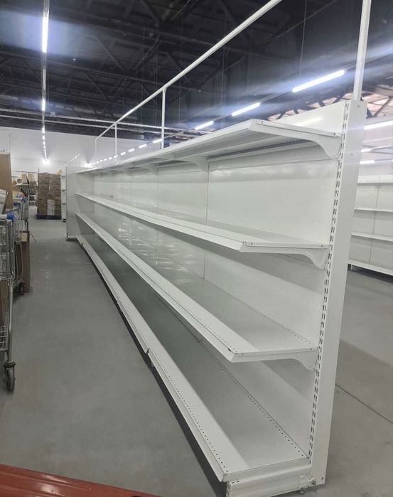 Rafturi de magazin perete