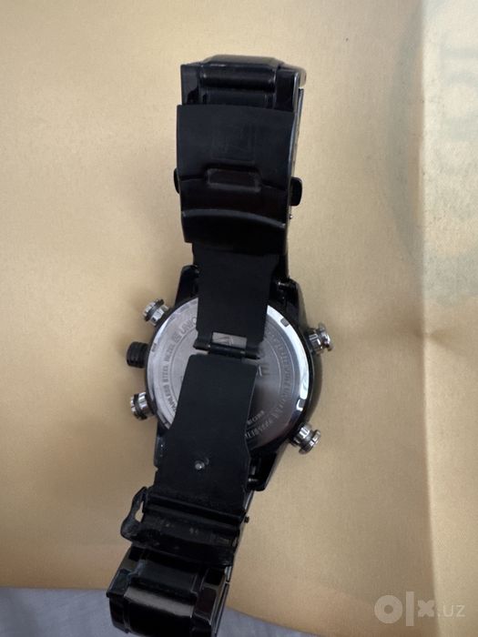 Cartier, Naviforce Мурской кул сотлари