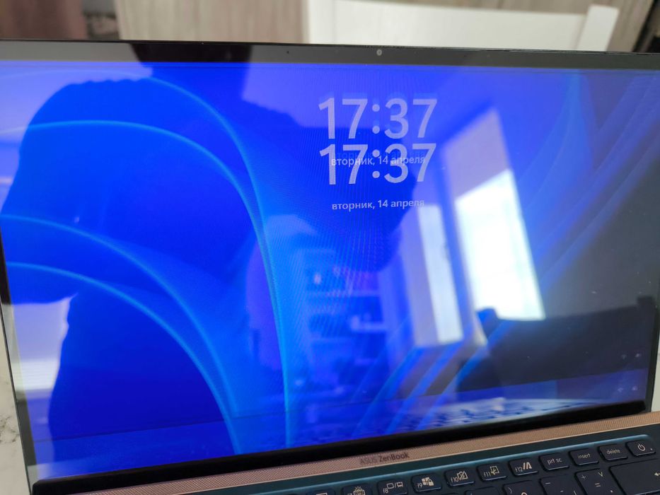 Лаптоп Zenbook 14 UX434F