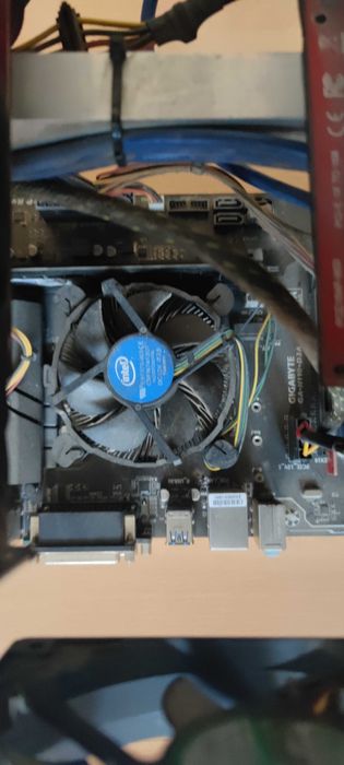 МАЙНИНГ РИГ 6x XFX RX 580 8GB 330 – 370 MH/s Ergo[ERG] и други — Пълен Комплект Тестван напълно работещ