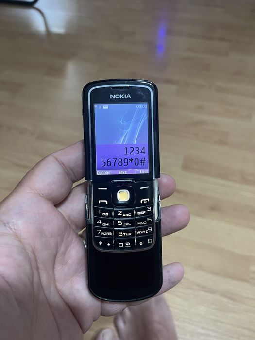 Nokia 8600 luna ! Functional ! Stare buna !