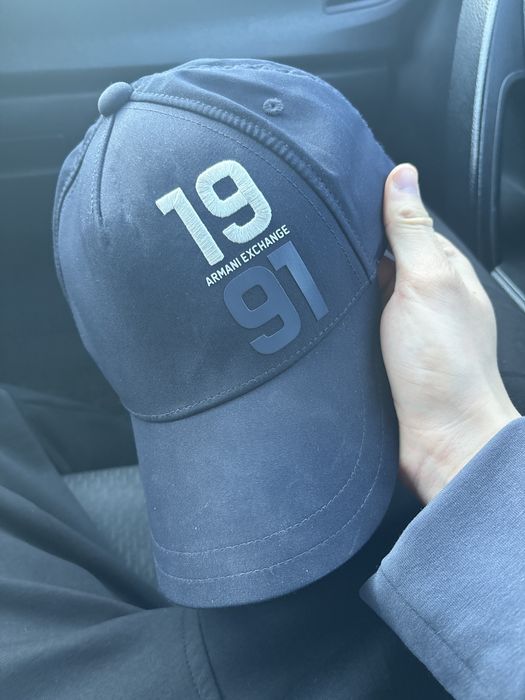 Продам кепку армани