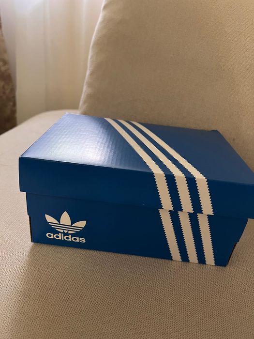 Сандали Adidas за бебе