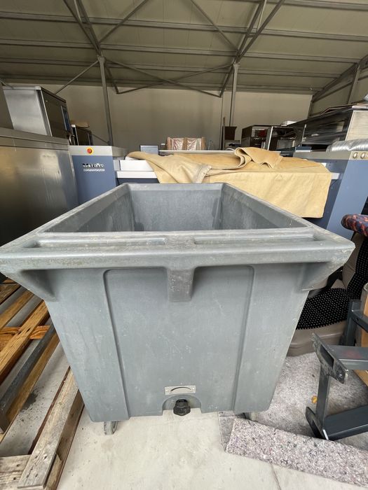 Ледогенератор BREMA Гранула лед-350кг/24ч.Чисто Нов! Количка.